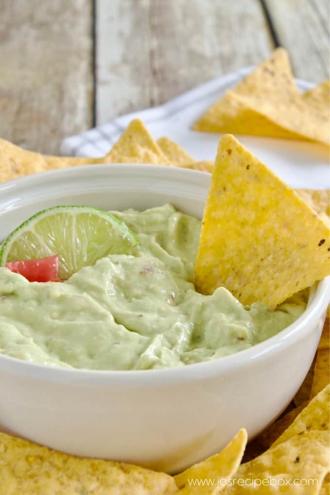 Easy Creamy Guacamole