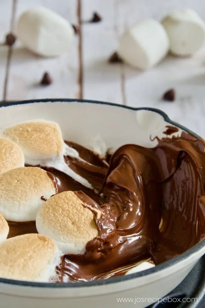 Oven Baked S'mores Dip