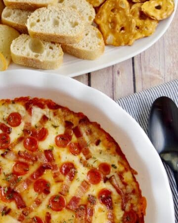 Easy Cheesy Pizza Dip