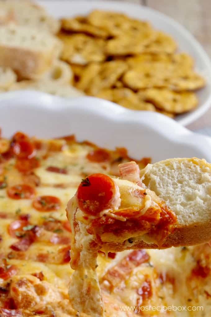 Easy Cheesy Pizza Dip