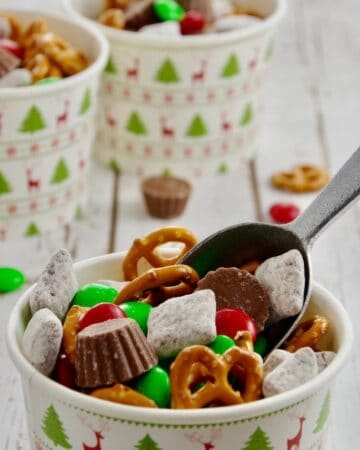 Santa’s Peanut Butter Party Mix