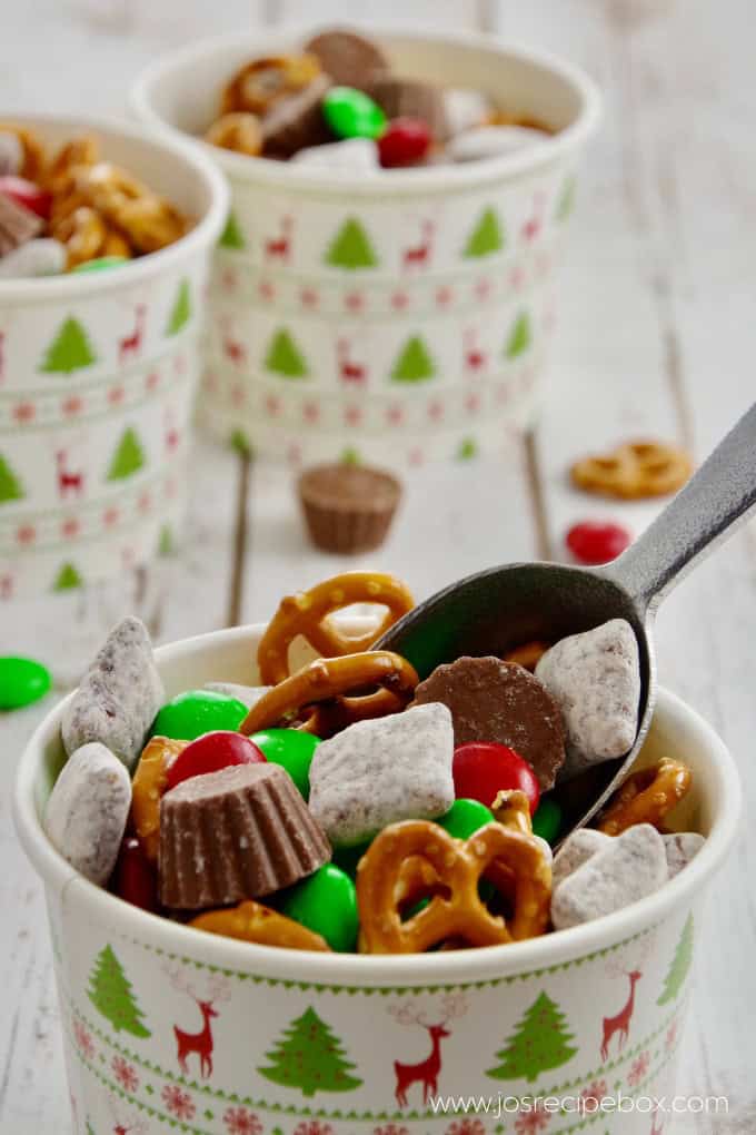 Santa’s Peanut Butter Party Mix