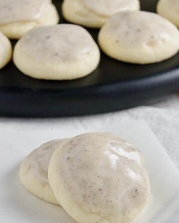 Vanilla Melt-away Cookies