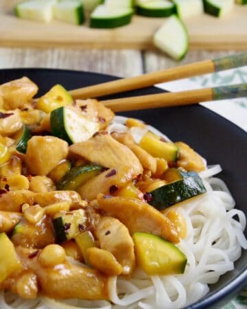 Chicken and Zucchini Stir Fry