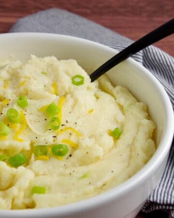 Cheesy Garlic Mashed Potatoes