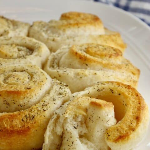 2 Minute Garlic & Herb Pull-apart Bread