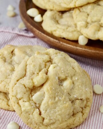 White Chocolate Macadamia Nut Cookies