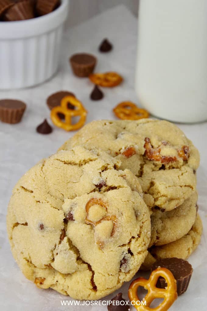 Peanut Butter Pretzel Cookies