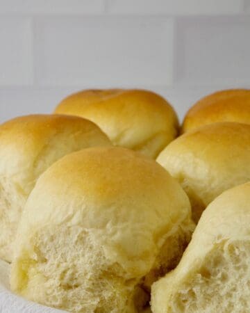 Classic Soft Dinner Rolls