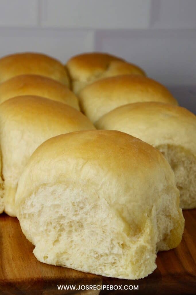 Classic Soft Dinner Rolls