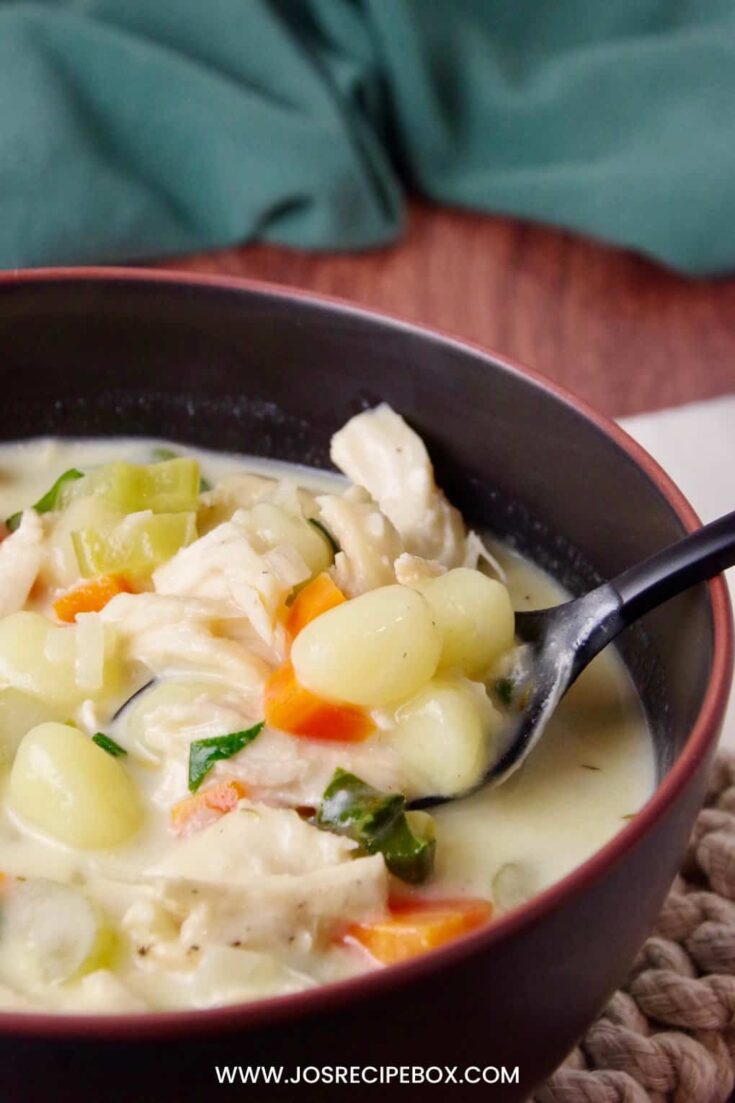 Creamy Italian Chicken & Gnocchi Soup