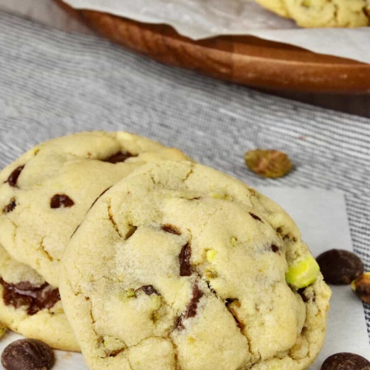 Dark Chocolate Pistachio Cookies