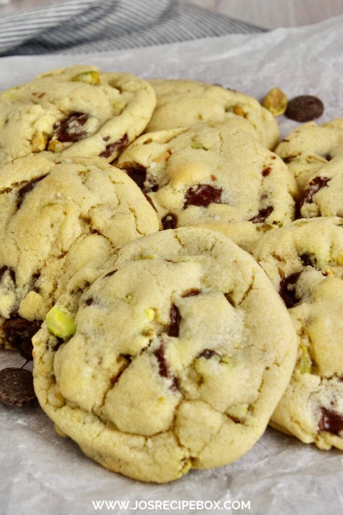 Dark Chocolate Pistachio Cookies